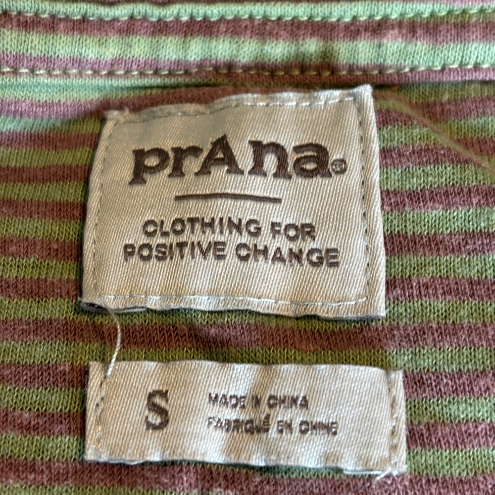 Prana Spumoni colored T shirt, organic Cotton, Size small - Picture 2 of 5